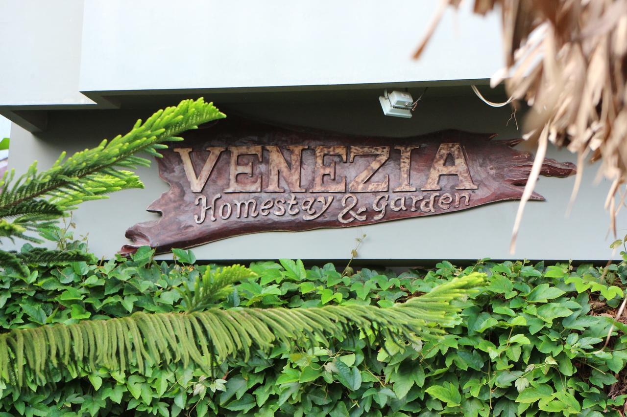 Venezia Homestay&Garden Yogyakarta Exterior foto