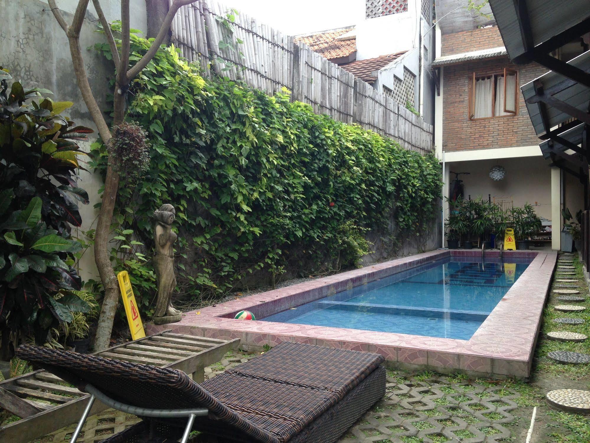 Venezia Homestay&Garden Yogyakarta Exterior foto